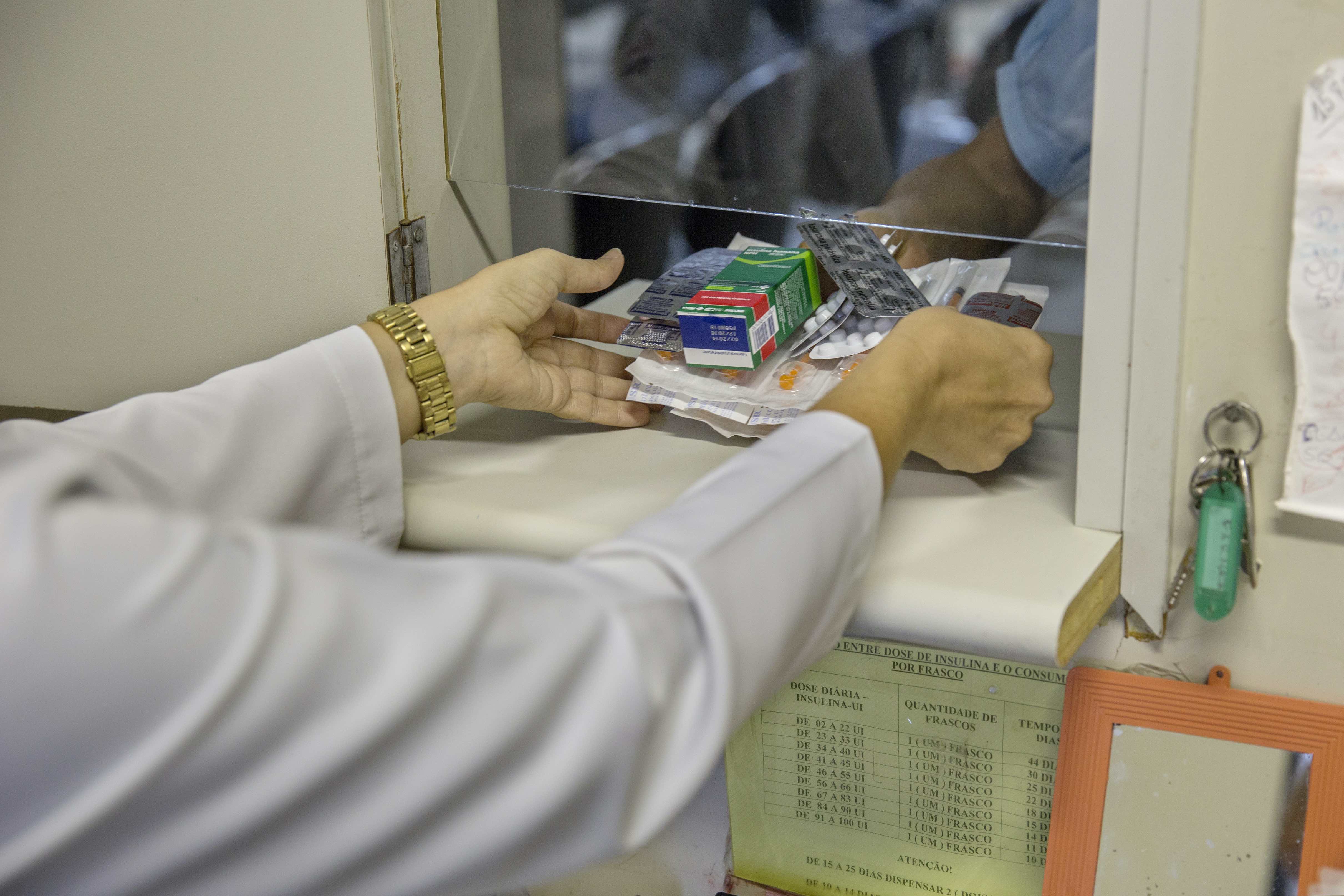 <!-- THEME DEBUG -->
<!-- THEME HOOK: 'field' -->
<!-- FILE NAME SUGGESTIONS:
   ▪️ field--node--title--pin.html.twig
   ✅ field--node--title.html.twig
   ▪️ field--node--pin.html.twig
   ▪️ field--title.html.twig
   ▪️ field--string.html.twig
   ▪️ field.html.twig
-->
<!-- 💡 BEGIN CUSTOM TEMPLATE OUTPUT from 'themes/custom/whokap/templates/field/field--node--title.html.twig' -->
High-Performance Health Financing for Universal Health Coverage - Driving Sustainable, Inclusive Growth in the 21st Century 
<!-- END CUSTOM TEMPLATE OUTPUT from 'themes/custom/whokap/templates/field/field--node--title.html.twig' -->