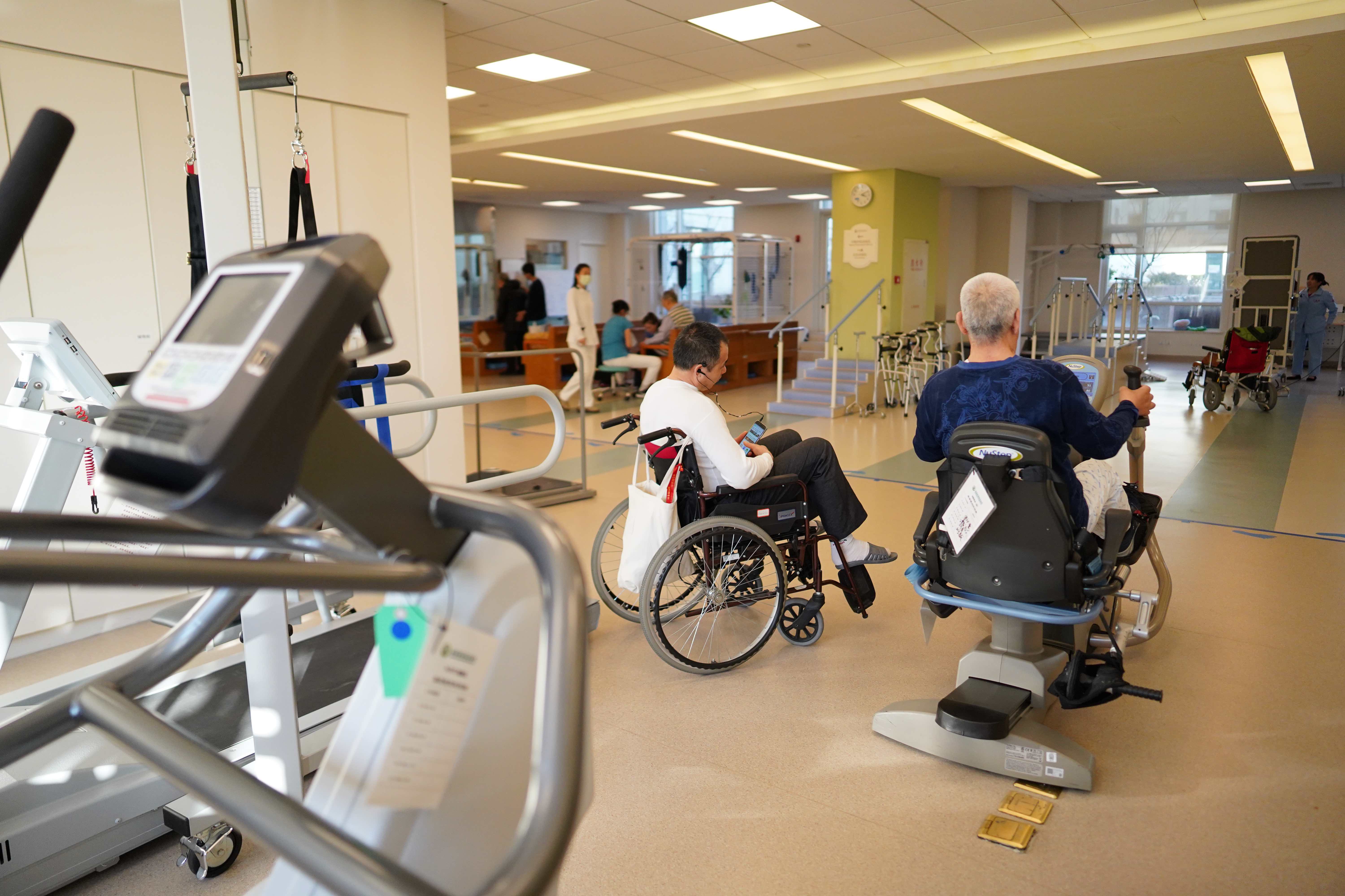 <!-- THEME DEBUG -->
<!-- THEME HOOK: 'field' -->
<!-- FILE NAME SUGGESTIONS:
   ▪️ field--node--title--pin.html.twig
   ✅ field--node--title.html.twig
   ▪️ field--node--pin.html.twig
   ▪️ field--title.html.twig
   ▪️ field--string.html.twig
   ▪️ field.html.twig
-->
<!-- 💡 BEGIN CUSTOM TEMPLATE OUTPUT from 'themes/custom/whokap/templates/field/field--node--title.html.twig' -->
Support for Rehabilitation: Self-Management after COVID-19 Related Illness
<!-- END CUSTOM TEMPLATE OUTPUT from 'themes/custom/whokap/templates/field/field--node--title.html.twig' -->